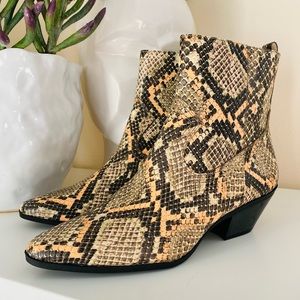 New Circus by Sam Edelman Western boho ankle snakeskin Boots